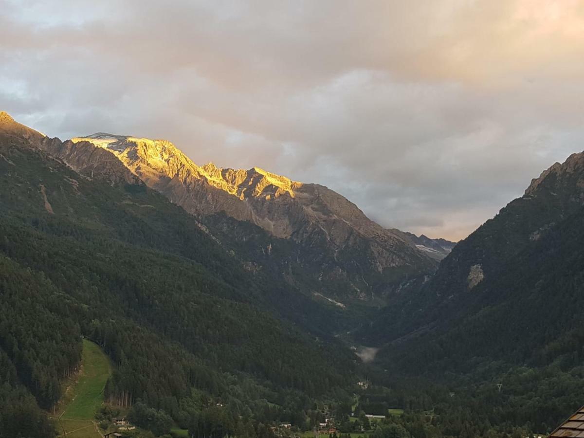 Appartamento Rustico Temù Esterno foto